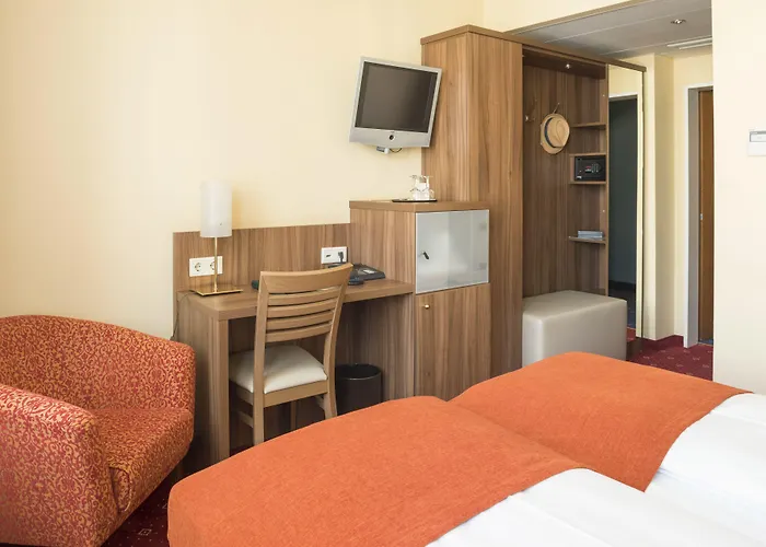 Schlicker 3* מינכן