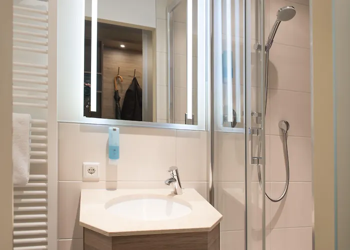 Schlicker מלון 3*